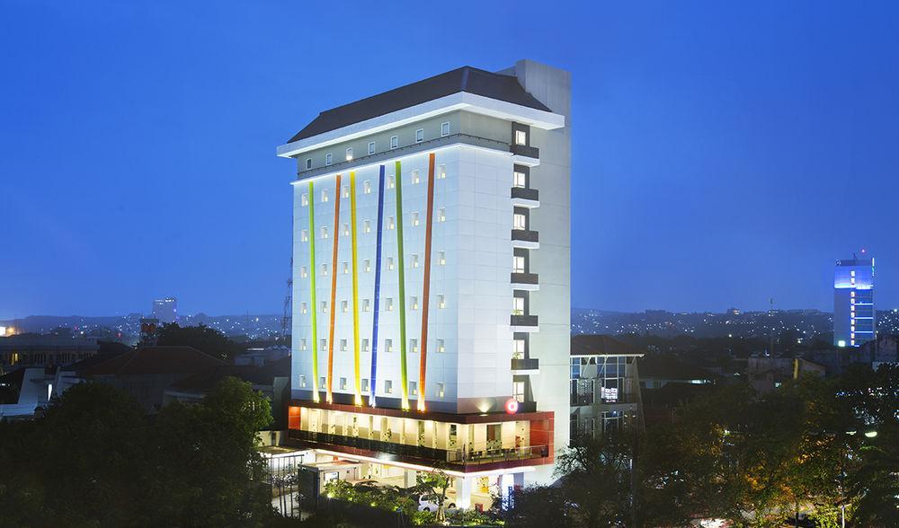 Hotel Amaris Simpang Lima Semarang Exterior foto